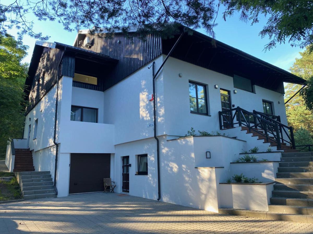Dvi Nidos Hotel Bagian luar foto