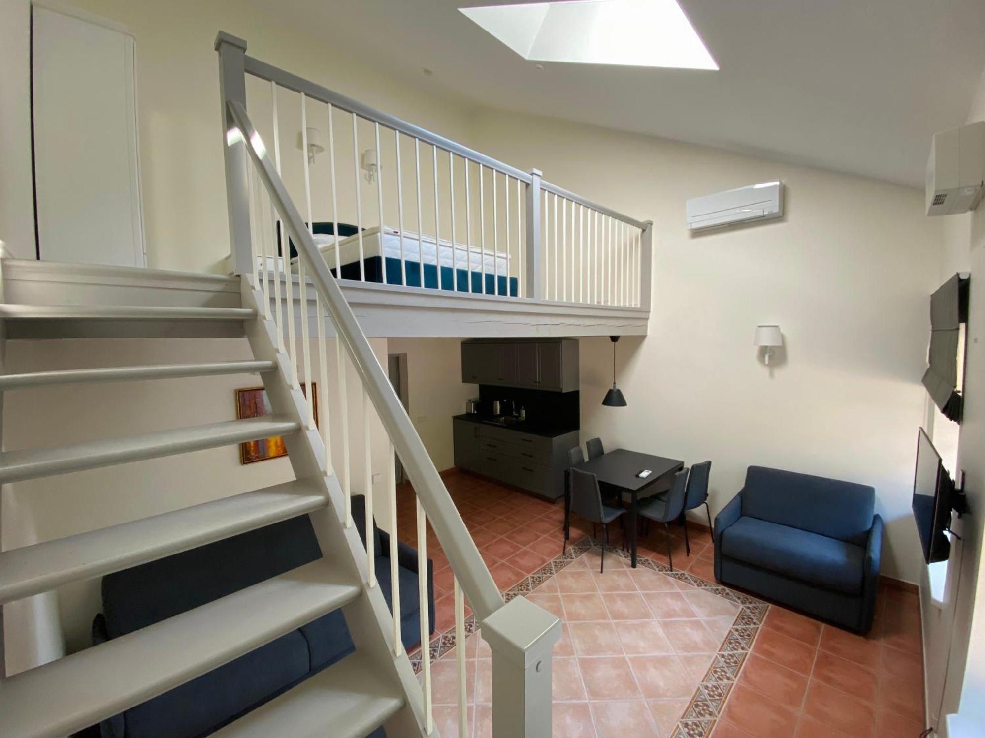 Dvi Nidos Hotel Bagian luar foto