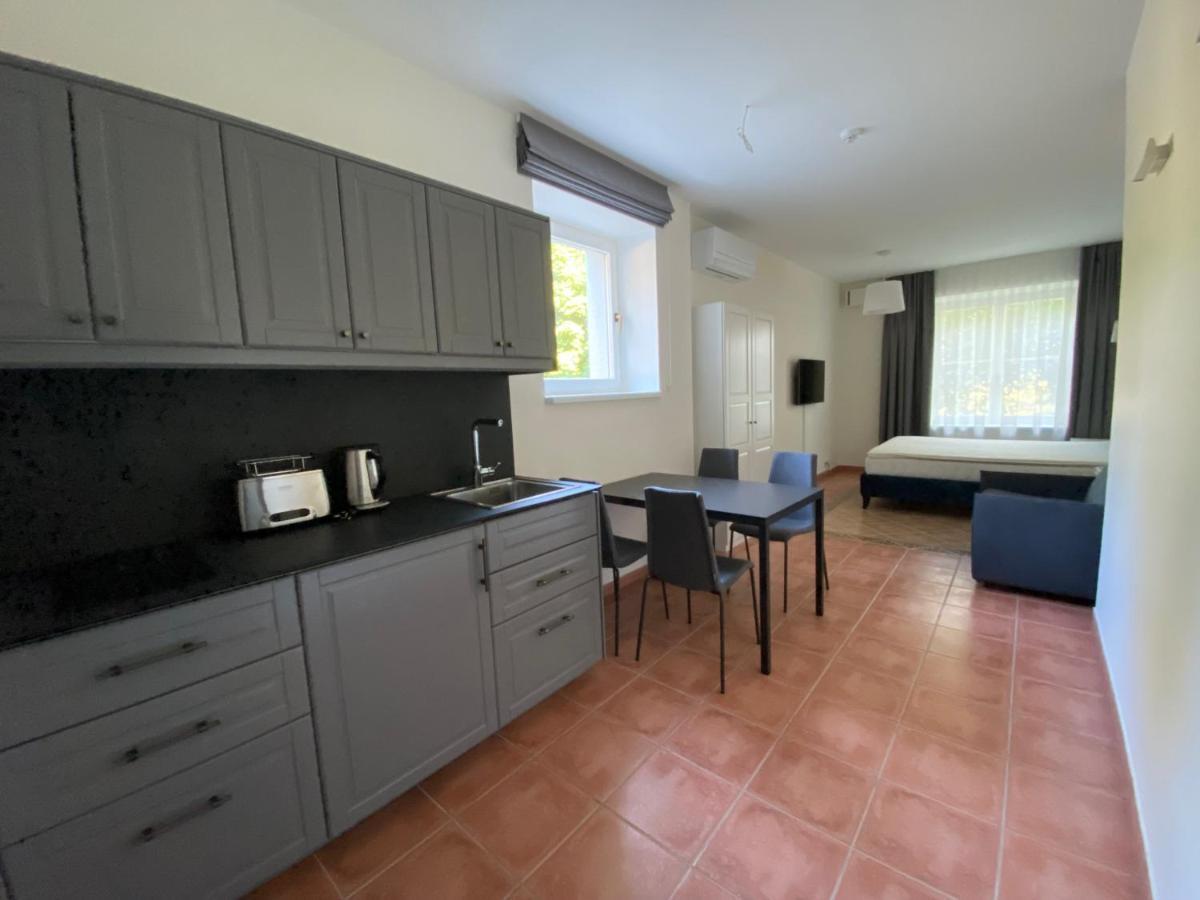 Dvi Nidos Hotel Bagian luar foto