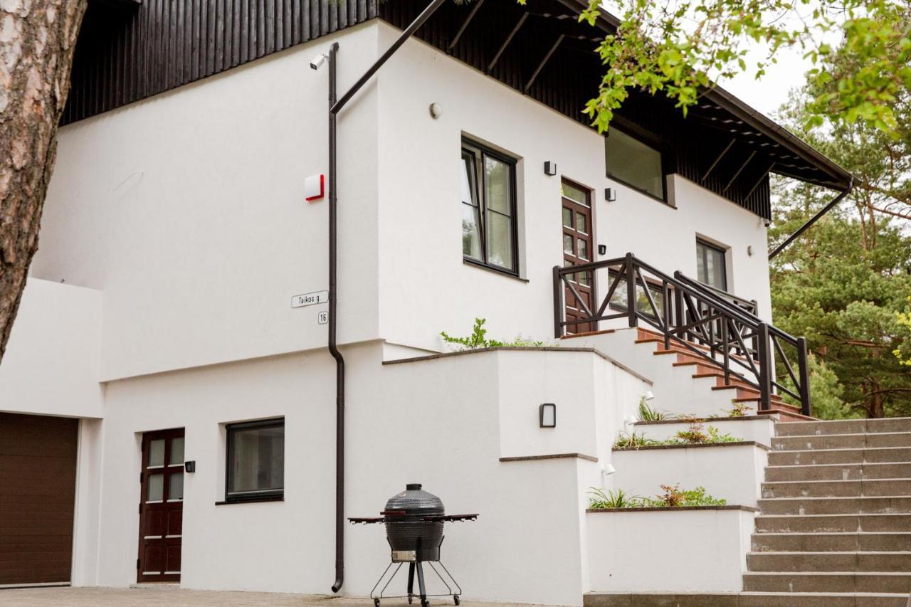 Dvi Nidos Hotel Bagian luar foto